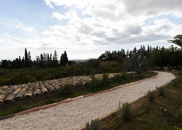 Villa La Lumia B&B Suites & Apartments